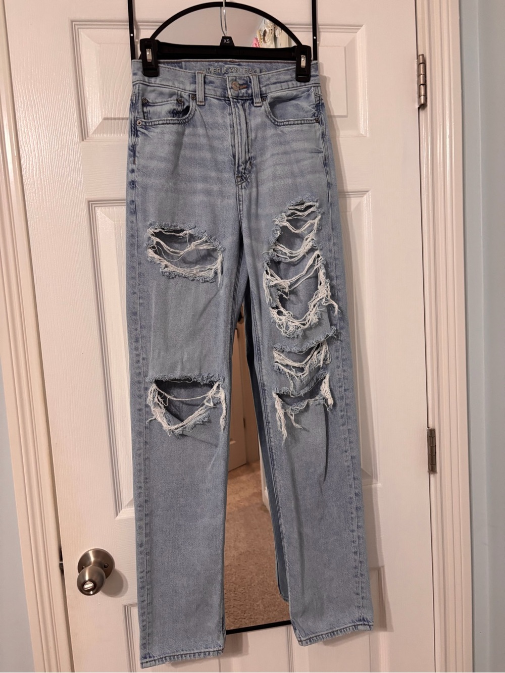 American Eagle Light Blue Ripped High-Rise Women’s Jeans